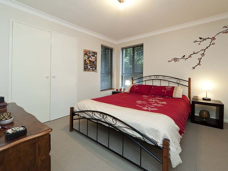 1/130 Crawford Road, Maylands WA 6051