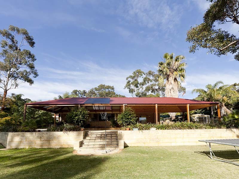 19 The Crescent, Helena Valley WA 6056