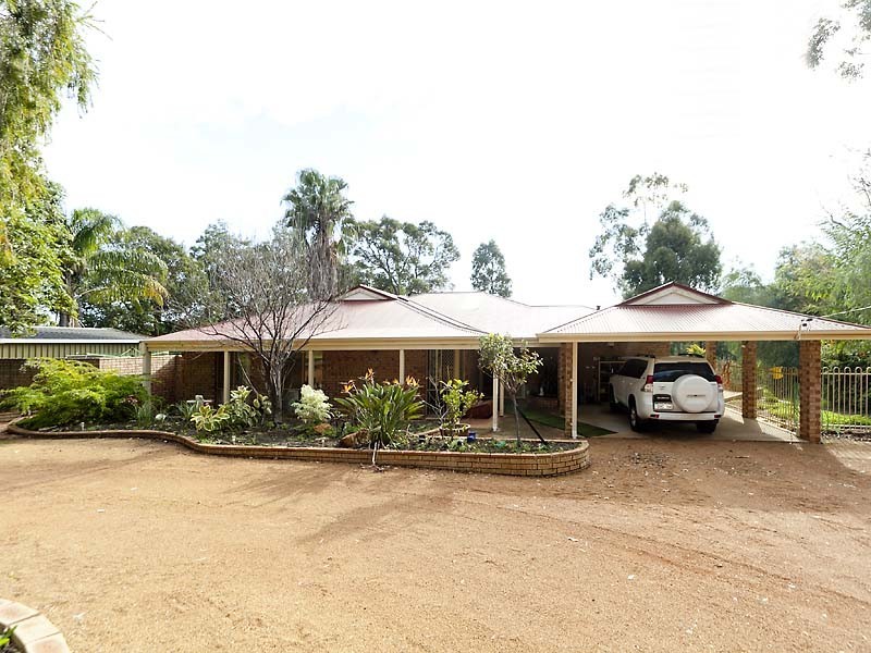 19 The Crescent, Helena Valley WA 6056