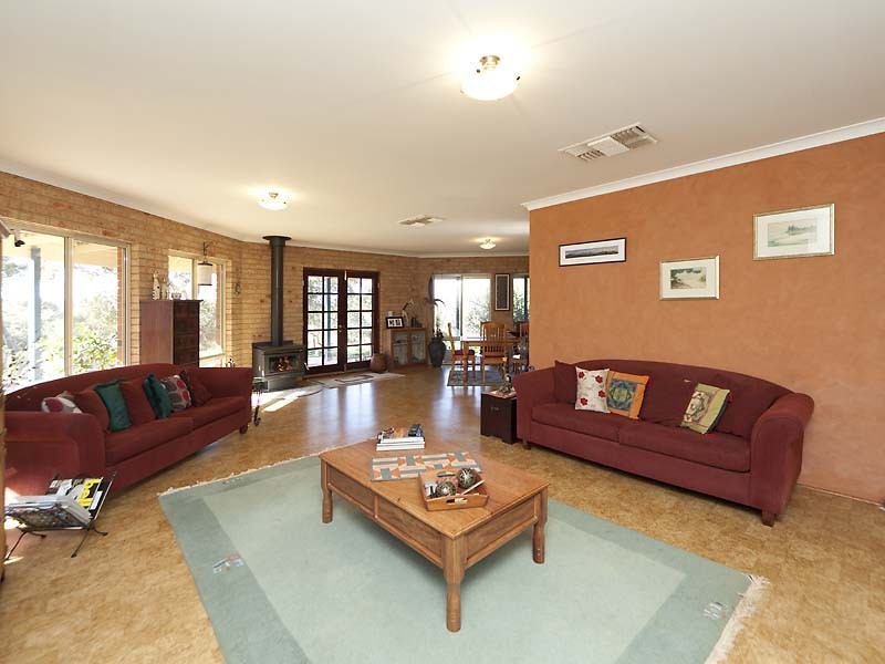 63 Spice Road, Bindoon WA 6502