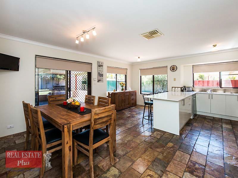 130 Blackadder Road, Swan View WA 6056