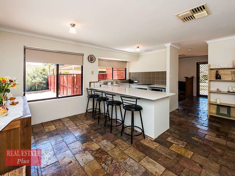 130 Blackadder Road, Swan View WA 6056
