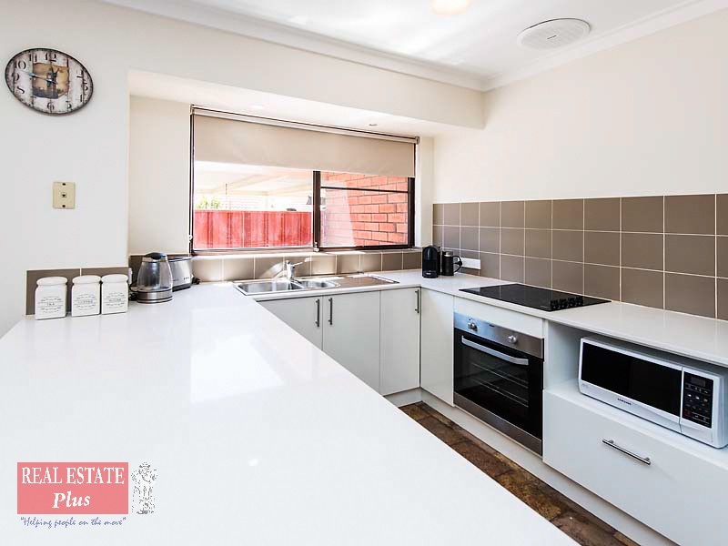 130 Blackadder Road, Swan View WA 6056