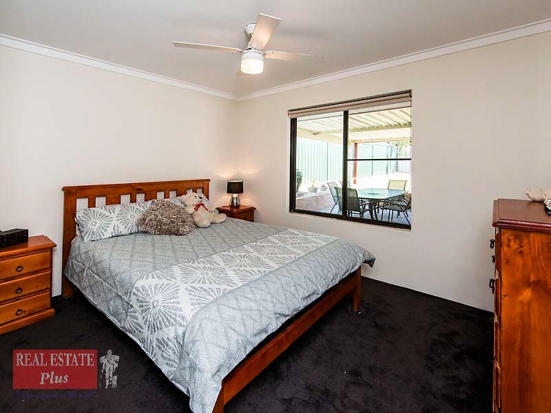 130 Blackadder Road, Swan View WA 6056