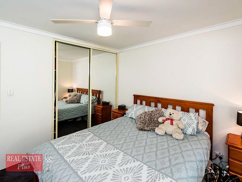 130 Blackadder Road, Swan View WA 6056