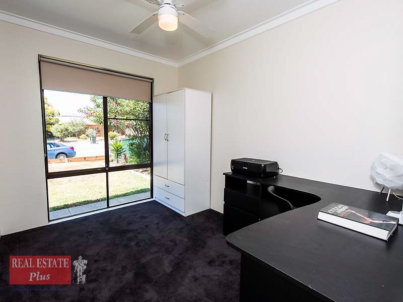 130 Blackadder Road, Swan View WA 6056