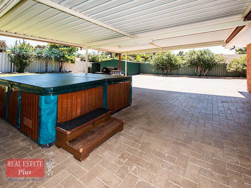 130 Blackadder Road, Swan View WA 6056