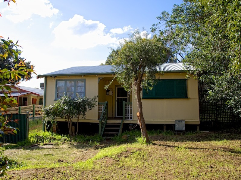 6 Croydon Street, Bellevue WA 6056