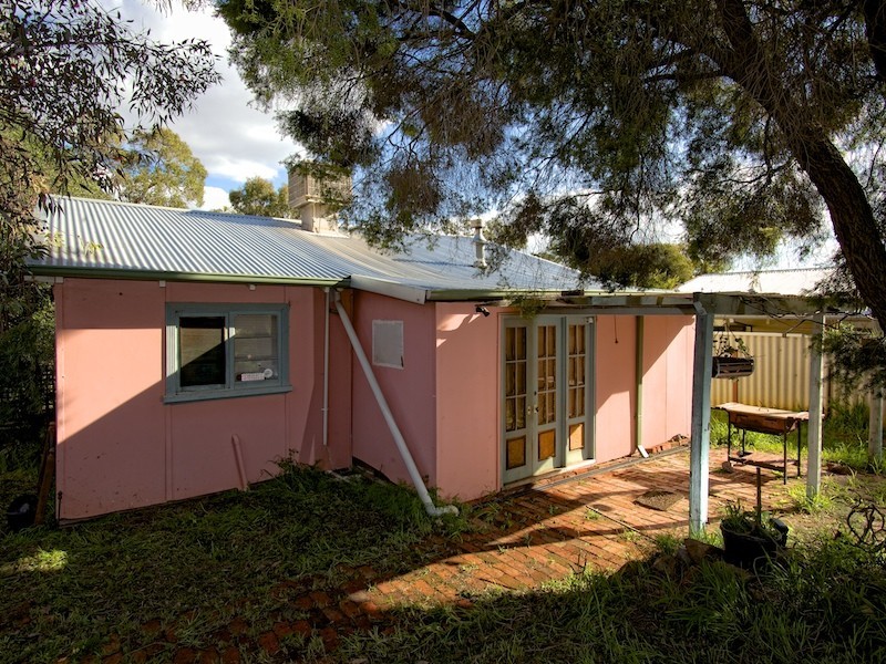 6 Croydon Street, Bellevue WA 6056