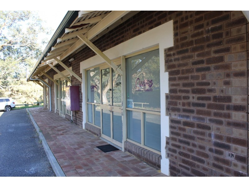 2/12 Strelitzia Ave, Forrestfield WA 6058