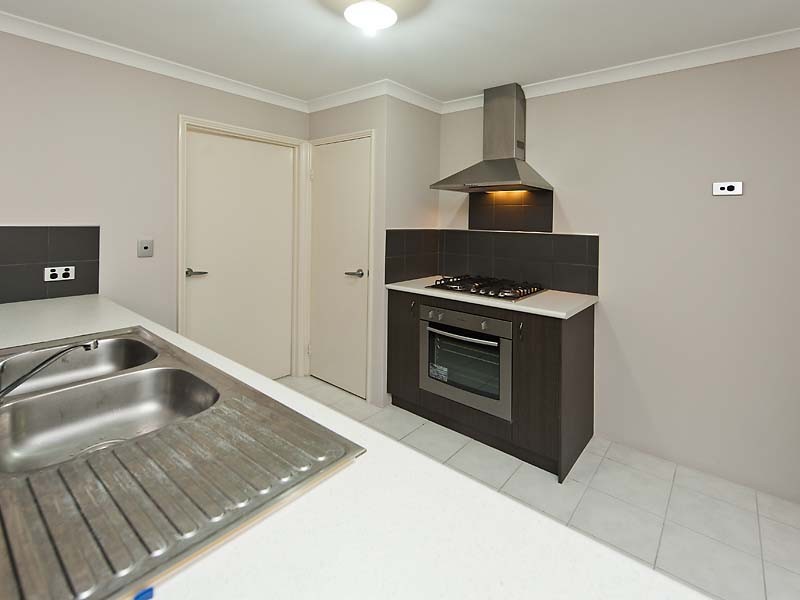 1B Hoskin Street, Cloverdale WA 6105