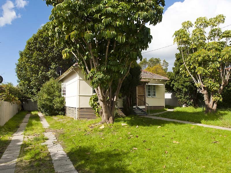 6 Manson Road, Swan View WA 6056