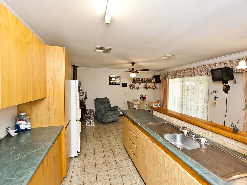 11 Elder Way, Bellevue WA 6056