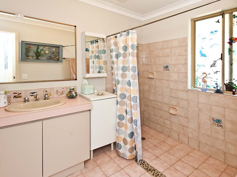 11 Elder Way, Bellevue WA 6056