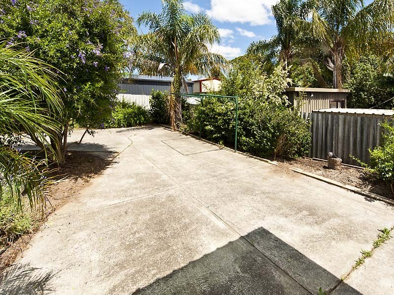 11 Elder Way, Bellevue WA 6056