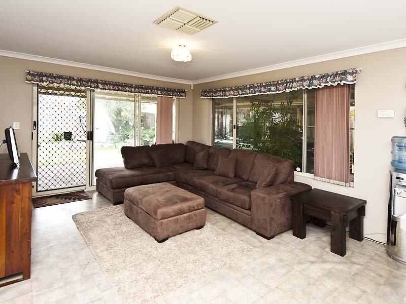 55 Cockman Cross, Stratton WA 6056