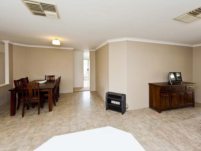 55 Cockman Cross, Stratton WA 6056