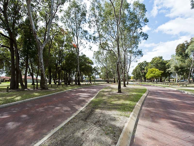 55 Cockman Cross, Stratton WA 6056