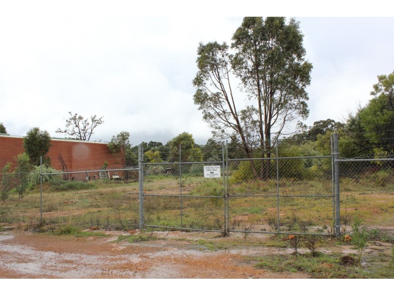 5-7 Sutcliffe Road, Mundaring WA 6073