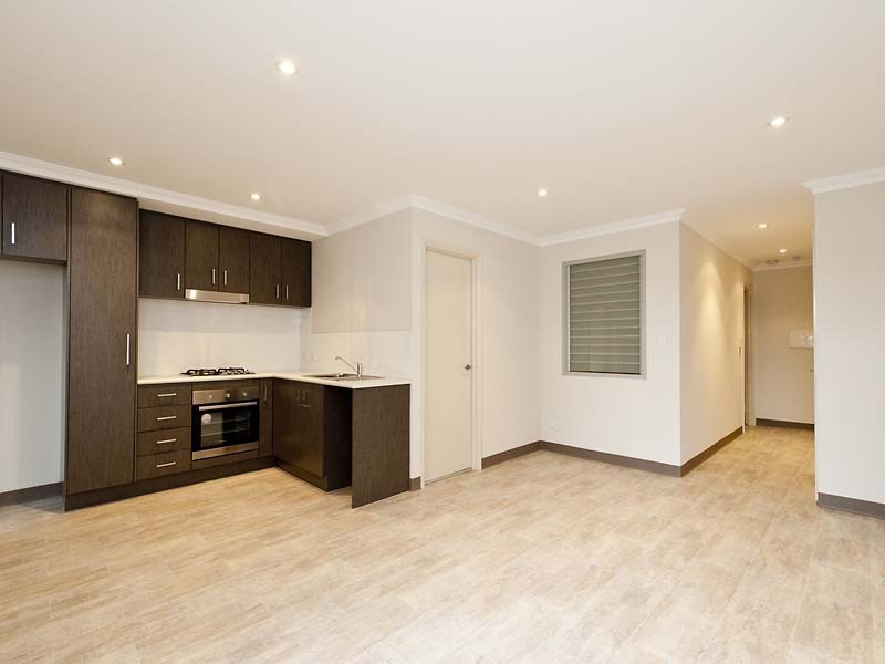 Unit 1, 6 Sampson Close, Midland WA 6056