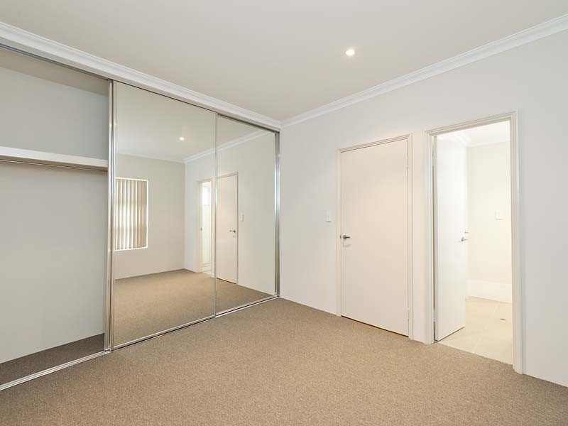 Unit 4, 6 Sampson Close, Midland WA 6056