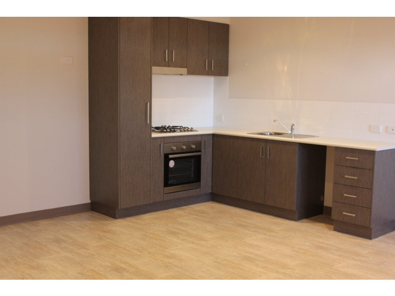 Unit 9, 6 Sampson Close, Midland WA 6056