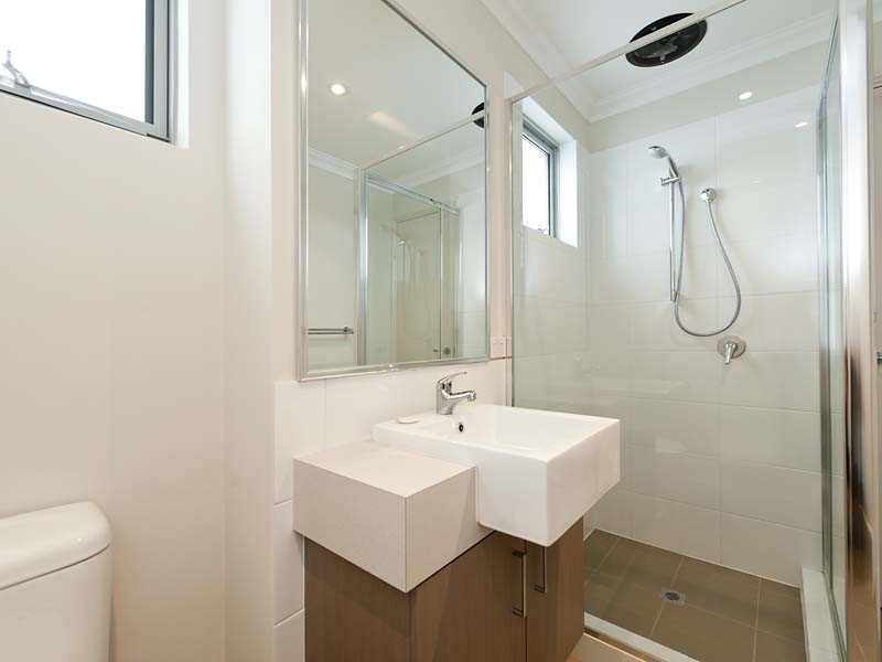 Unit 12, 6 Sampson Close, Midland WA 6056