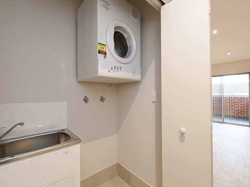 Unit 12, 6 Sampson Close, Midland WA 6056