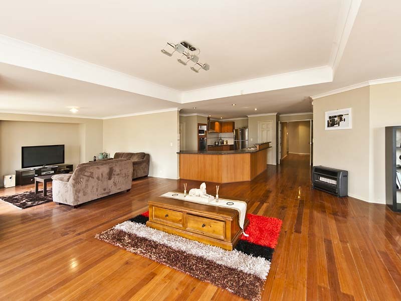 47 Fantail Crescent, Ellenbrook WA 6069
