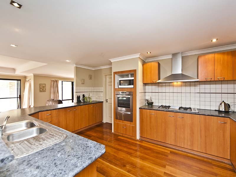 47 Fantail Crescent, Ellenbrook WA 6069