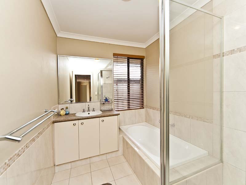 47 Fantail Crescent, Ellenbrook WA 6069