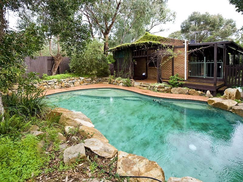 18 Highview Road, Greenmount WA 6056