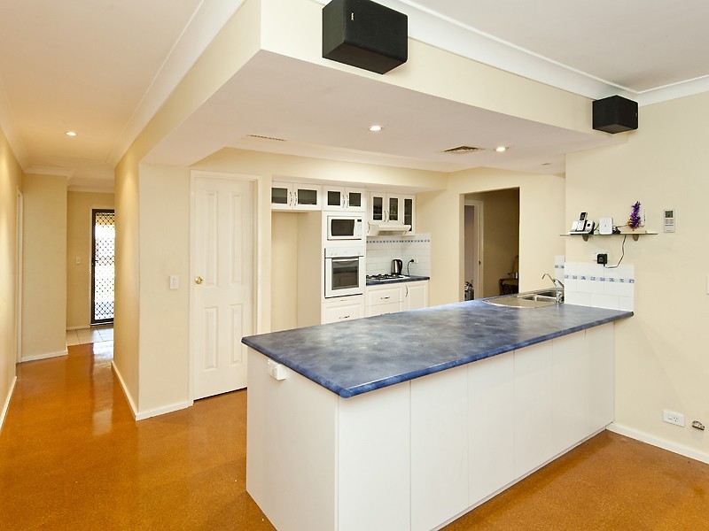 89 Queens Road, South Guildford WA 6055