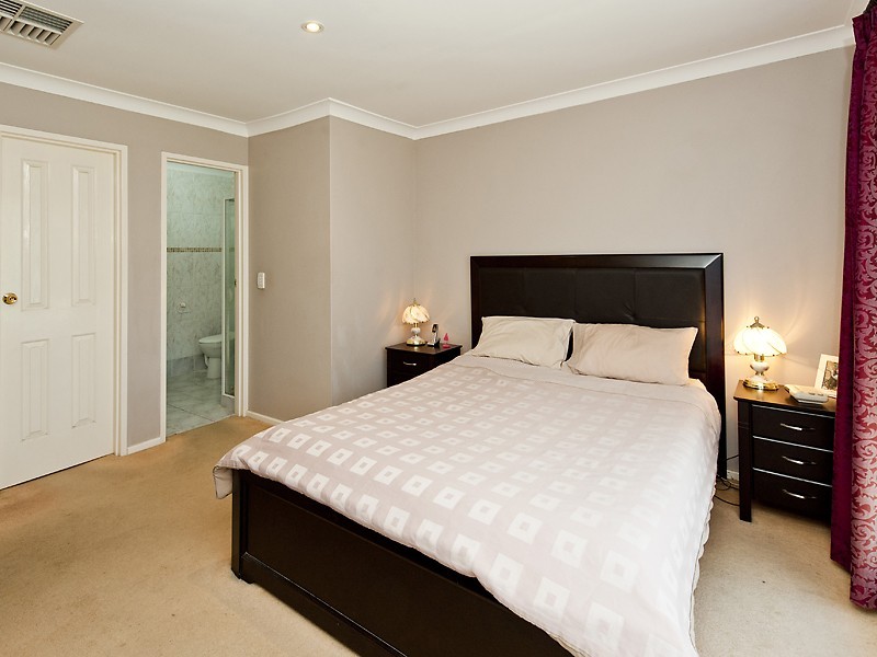 89 Queens Road, South Guildford WA 6055