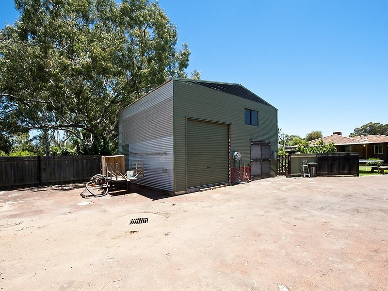 89 Queens Road, South Guildford WA 6055