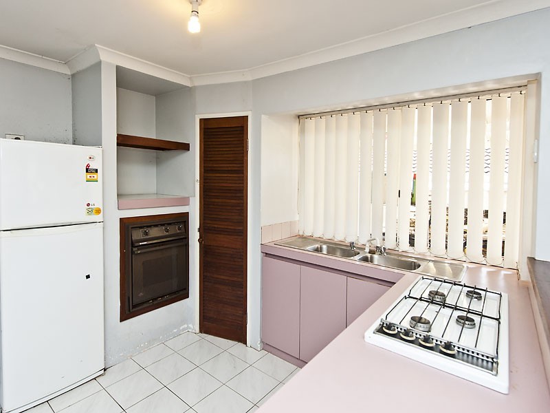 5 Likely Place, Stratton WA 6056