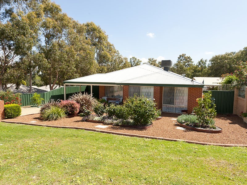131 Salisbury Road, Swan View WA 6056
