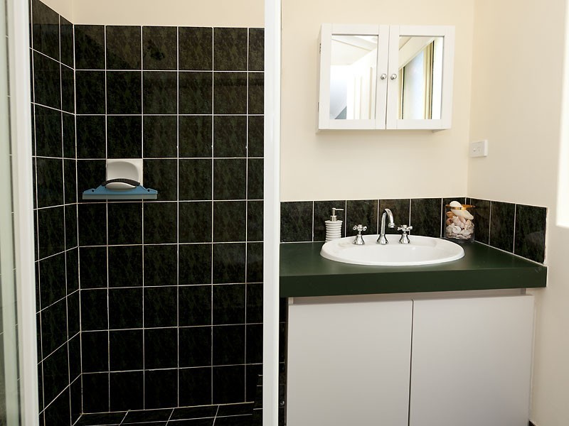 131 Salisbury Road, Swan View WA 6056