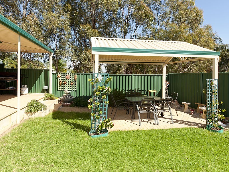 131 Salisbury Road, Swan View WA 6056
