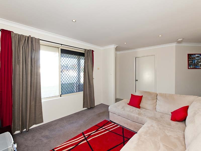 1 Mackie Place, Midvale WA 6056