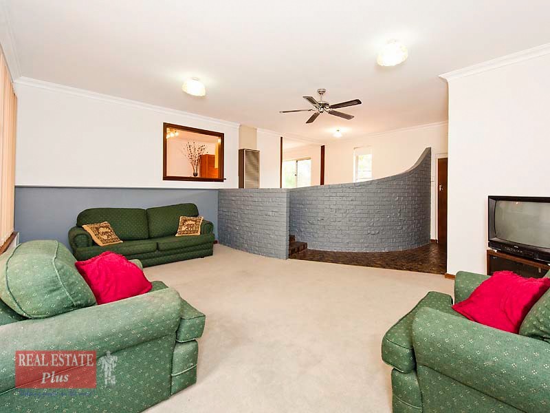 2 Hamilton Terrace, Greenmount WA 6056