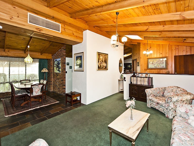 37 Gallipoli Drive, Greenmount WA 6056