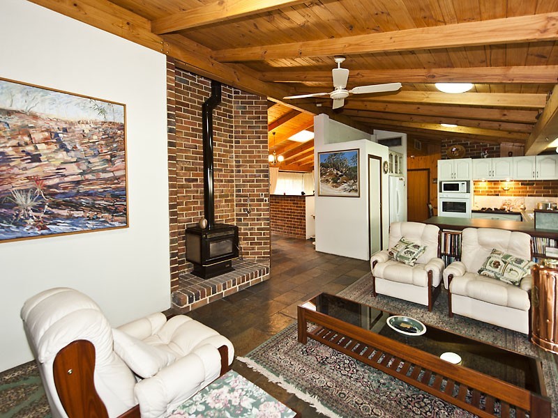 37 Gallipoli Drive, Greenmount WA 6056