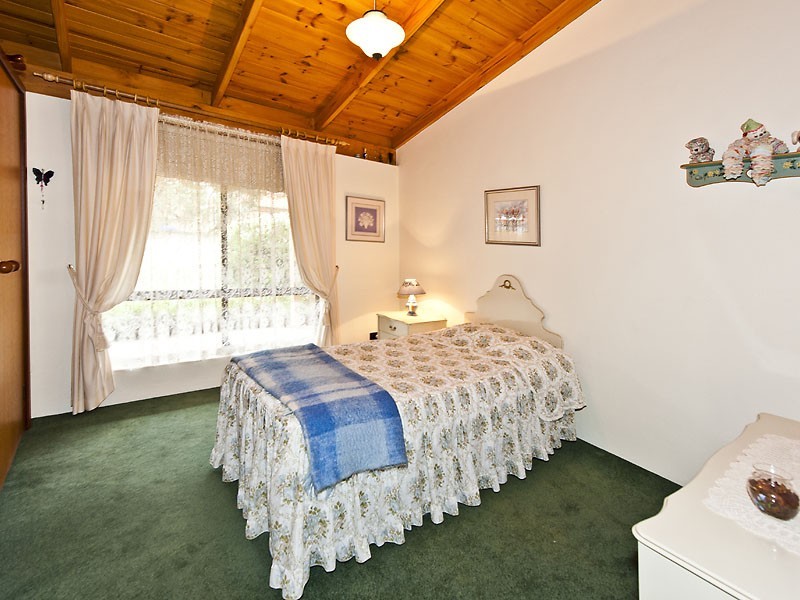 37 Gallipoli Drive, Greenmount WA 6056