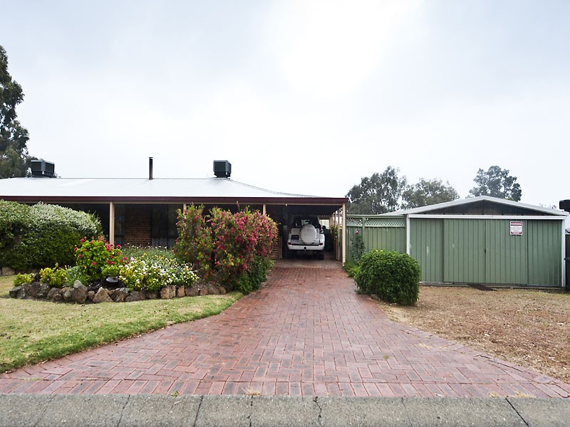 37 Gallipoli Drive, Greenmount WA 6056
