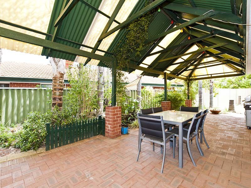 12 Camphora Mews, Helena Valley WA 6056