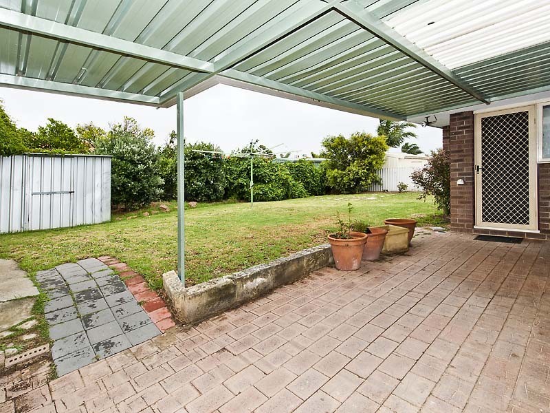 5 Banner Place, Swan View WA 6056