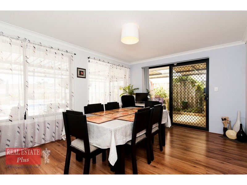 33 Cedar Way, Forrestfield WA 6058