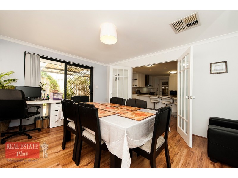 33 Cedar Way, Forrestfield WA 6058