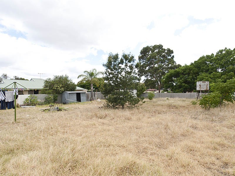 8 Ferguson Street, Midvale WA 6056